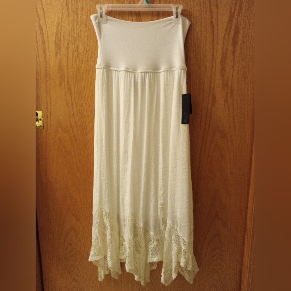 Apt. 9 Ivory Maxi Skirt with Lace Hem